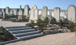 escalier dans aménagement de cimetière